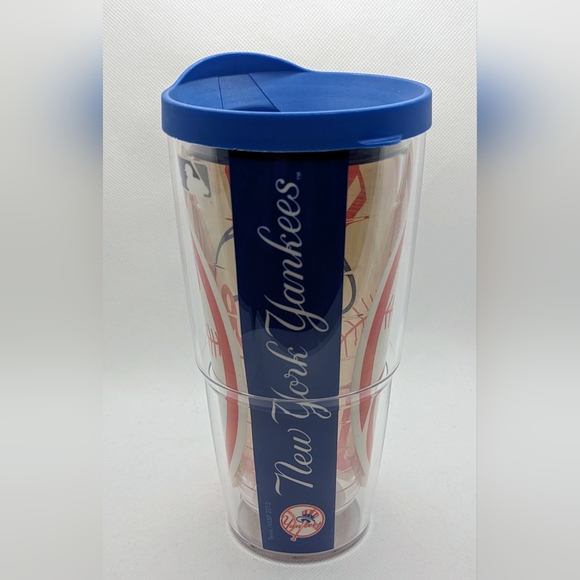 New York Yankees Hot Cold Tervis Tumbler 24oz with Travel Lid Clear Made in USA - Picture 3 of 8